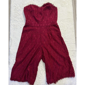 Adelyn‎ Rae Raspberry Eyelet Lace Romper size Large Strapless